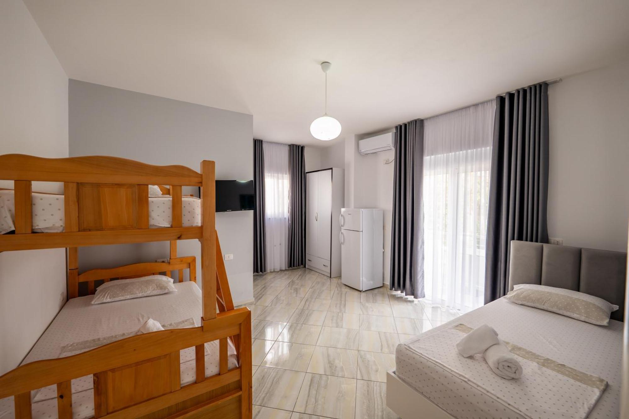 Hotel Artur2 Ксамил Экстерьер фото