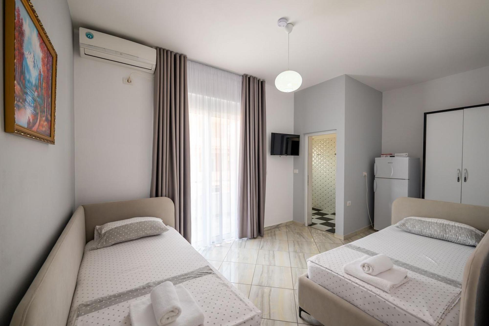 Hotel Artur2 Ксамил Экстерьер фото