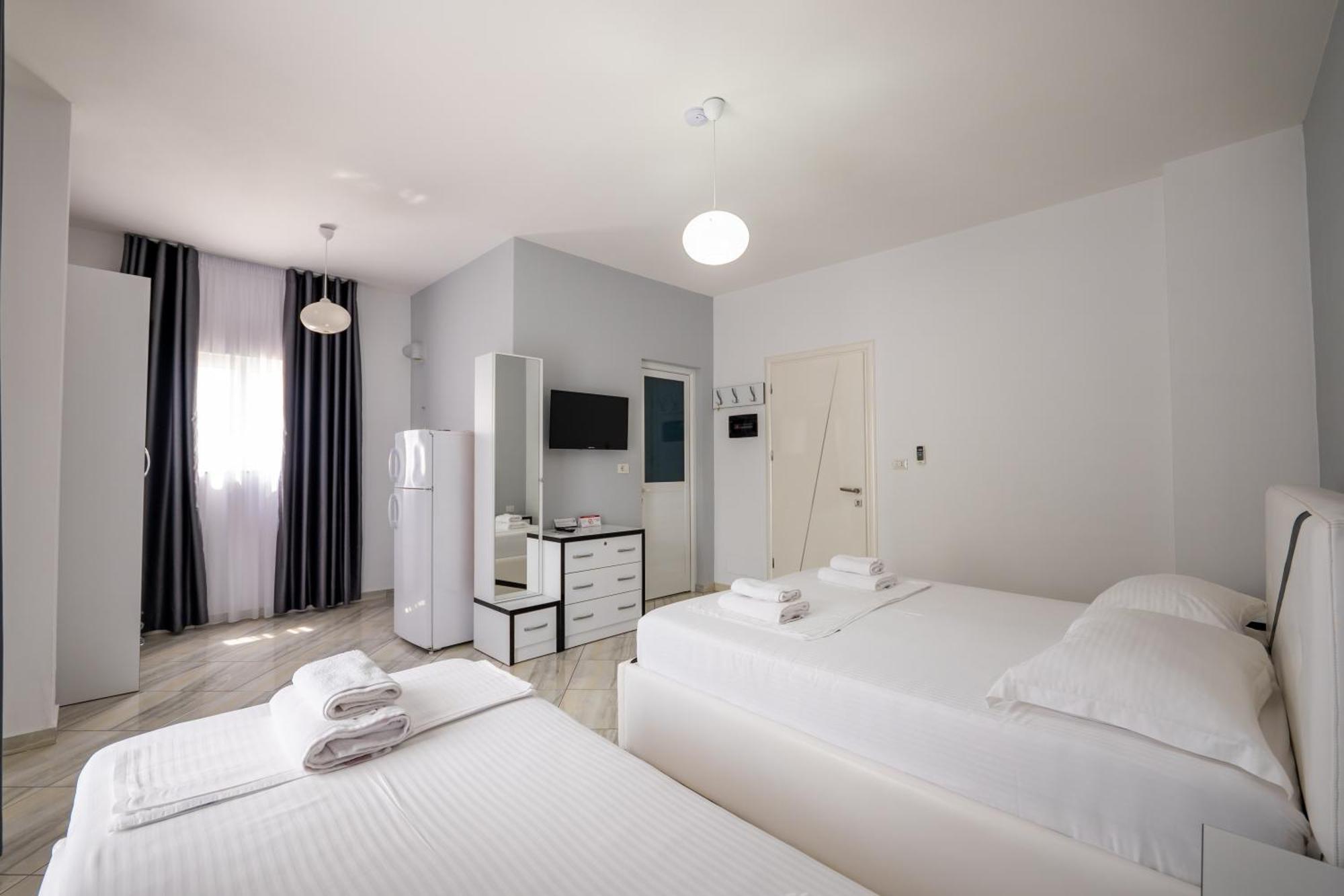 Hotel Artur2 Ксамил Экстерьер фото