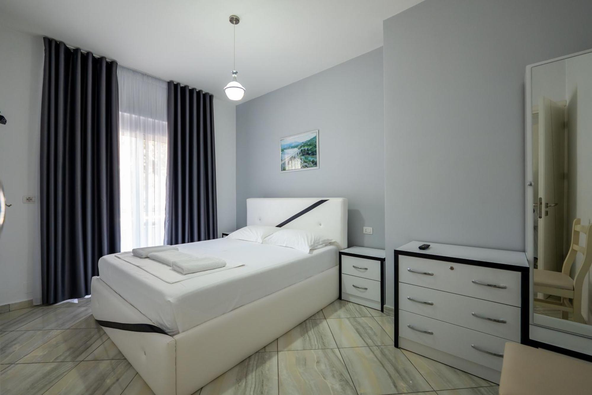 Hotel Artur2 Ксамил Экстерьер фото